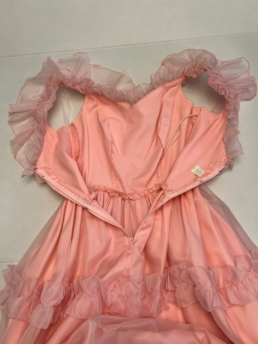 1970’s VINTAGE UNION MADE PINK RUFFLE COQUETTE BRIDGERTON STYLE GOWN DRESS - Picture 7 of 16